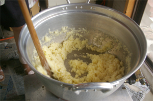 豚肉をしゃぶしゃぶします